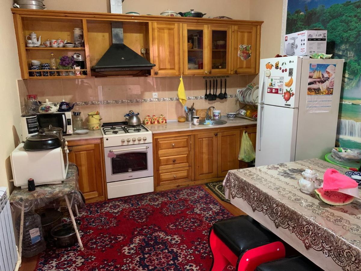 Muharram Homestay In The Neighborhood Of The Registan Square, 家族 ゲストハウス Самарканд Екстериор снимка