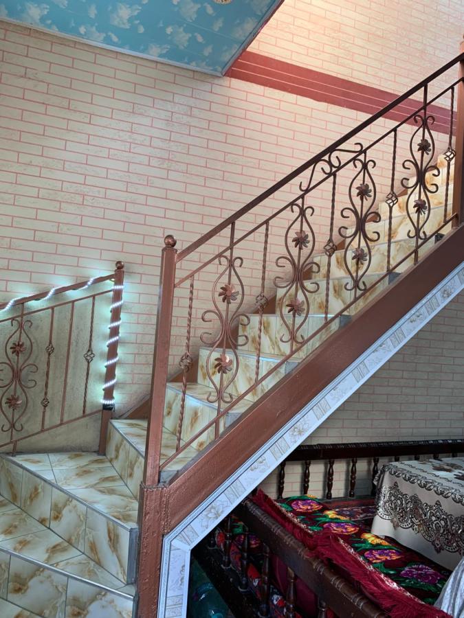 Muharram Homestay In The Neighborhood Of The Registan Square, 家族 ゲストハウス Самарканд Екстериор снимка