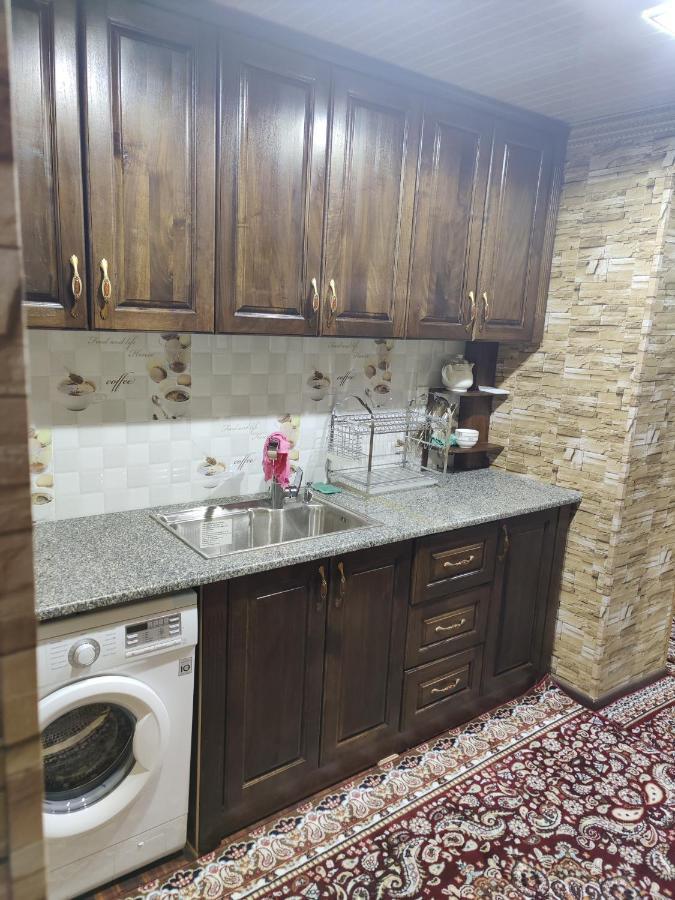Muharram Homestay In The Neighborhood Of The Registan Square, 家族 ゲストハウス Самарканд Екстериор снимка