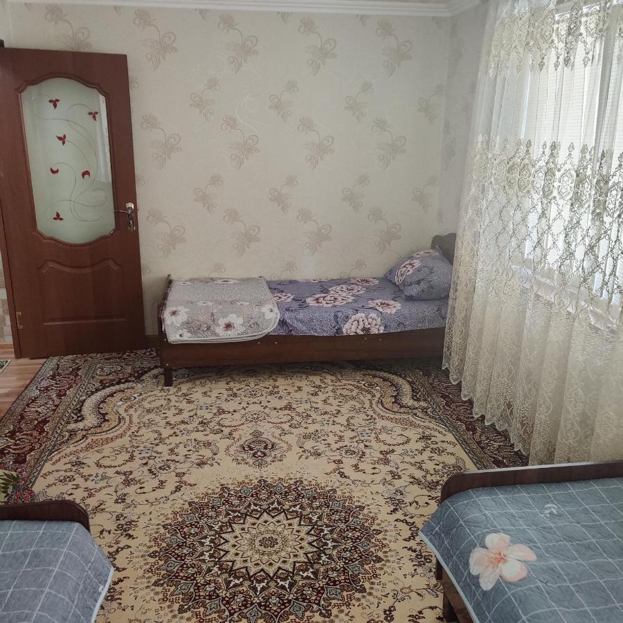 Muharram Homestay In The Neighborhood Of The Registan Square, 家族 ゲストハウス Самарканд Екстериор снимка