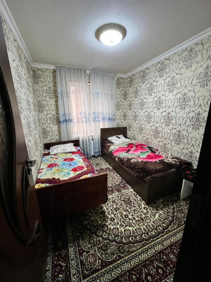Muharram Homestay In The Neighborhood Of The Registan Square, 家族 ゲストハウス Самарканд Екстериор снимка