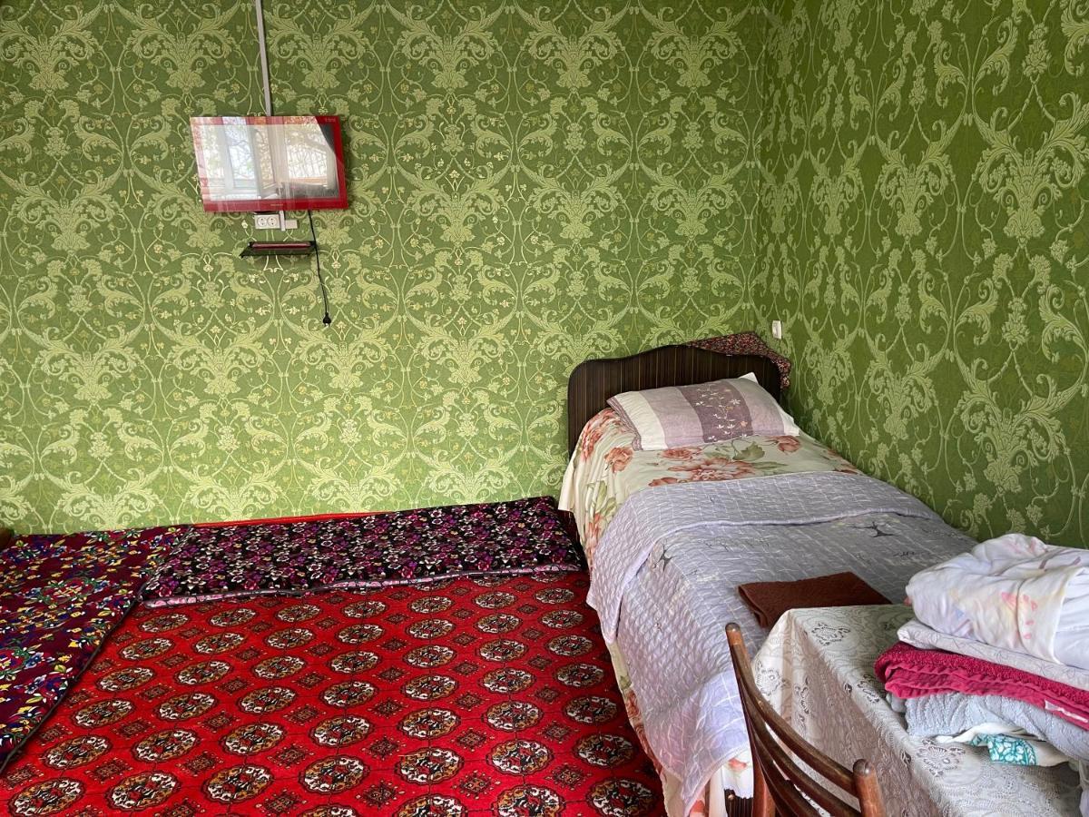 Muharram Homestay In The Neighborhood Of The Registan Square, 家族 ゲストハウス Самарканд Екстериор снимка